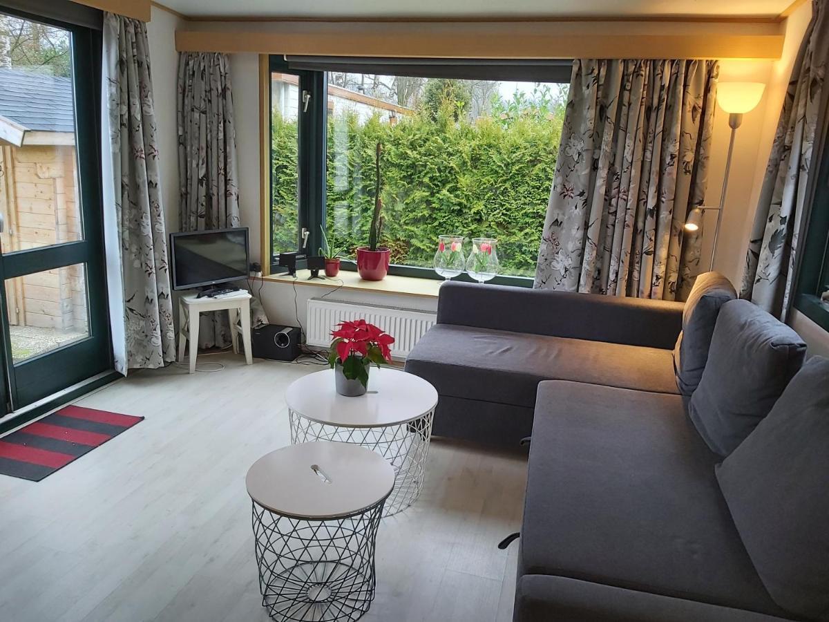 Comfortabel En Gezellig Familie Chalet Tot 6 Personen Op De Veluwe Bungalowpark De Kern بوتِنْ المظهر الخارجي الصورة