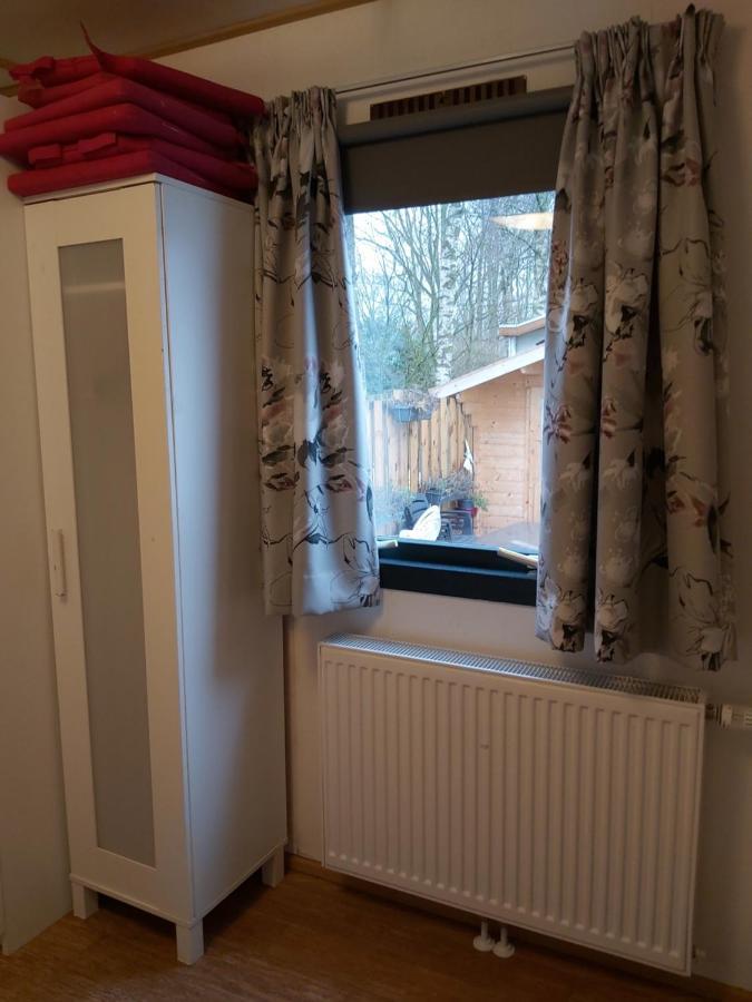 Comfortabel En Gezellig Familie Chalet Tot 6 Personen Op De Veluwe Bungalowpark De Kern بوتِنْ المظهر الخارجي الصورة